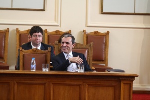 Сезираха прокуратурата за заканата на Орешарски да уволнява чиновници