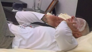 Стенли е изнервен от изолацията в Музикална академия