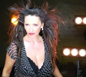 Катя от „Ритон“ показва прелести в „Плейбой“