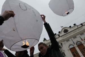 Деян Донков и Калин Врачански протестират с професорите от Алма Матер