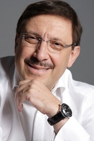 Максим Бехар: Украйна да не дразни Русия и да не отблъсква ЕС