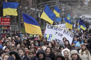 Украински студенти се присъединяват към безсрочните протести в Киев