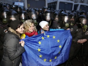 Хиляди студенти протестираха в Киев