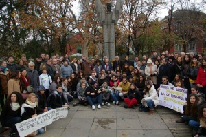 „Ранобудните“ със скандално видео с пияни преподаватели