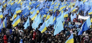 Хиляди направиха жива верига към ЕС в Украйна
