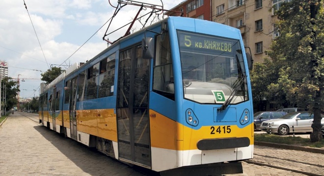 София с нови трамваи, тролеи и автобуси