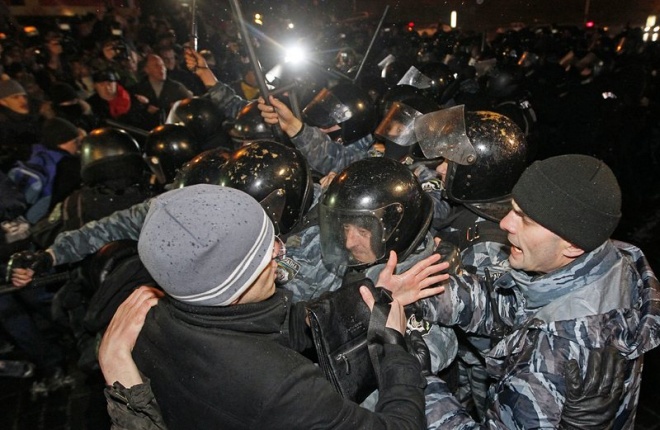 Украински националисти обвиниха полицията за сблъсъците