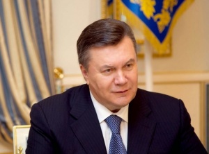 Янукович зад оставката на премиера, ако парламентът я гласува
