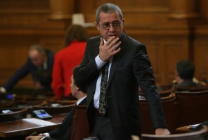 Обръчите от фирми се връщат без субсидиите, казва Цонев