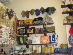 Сериозен ръст на поръчките по пощата, телефона и интернет