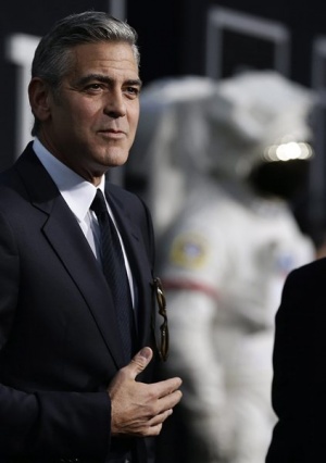 Джордж Клуни подкрепи протестиращите в Украйна