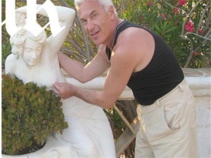 Сидеров плащал по 700 евро за „почистване“ в Париж