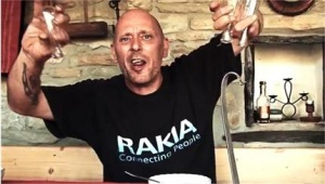 Англичанин написа ода за ракията