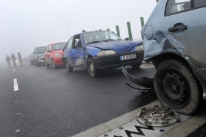 Верижна катастрофа на 20 коли в Сърбия