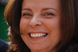 Министър Андреева: Постигнахме относителна финансова стабилност