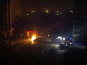 Кола пламна в  жк "Надежда" в София