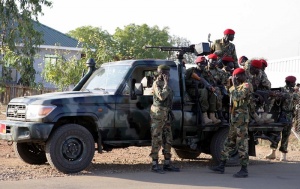 Около 3000 чужденци блокирани заради сраженията в Южен Судан