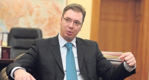 Сръбският вицепремиер счупил врата - поискали му 13-та заплата
