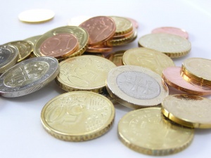 Българинът ще остане предпазлив за своите финанси през 2014 г.
