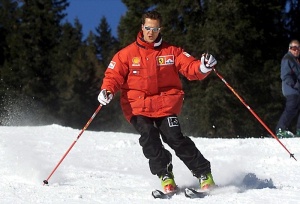 Михаел Шумахер в болница след инцидент със ски