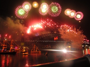 Нова Зеландия и Австралия посрещнаха 2014 с тонове заря