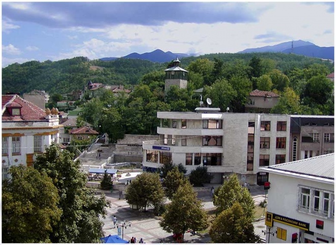 Блокираха сметките на Дупница заради дългове