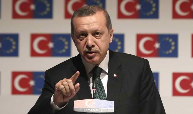 Турският премиер защити „Халкбанк”