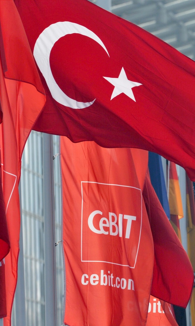Кризата в Турция удари финансовите пазари