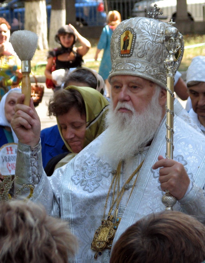 Украинският патриарх призова протестите да продължат до край