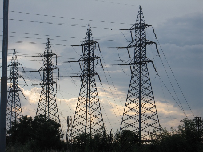 ДКЕВР обявява окончателно поевтиняването на тока от 1 януари