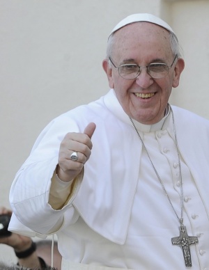 Папа Франциск е най-добре облеченият мъж за 2013 г.