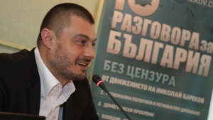 Станишев и Бареков се хванаха за гушите заради Борисов