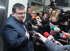 Цацаров: Действията на Сидеров са хулигански, полага му се съд