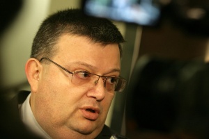 Цацаров иска възобновяване на дело срещу Лечков