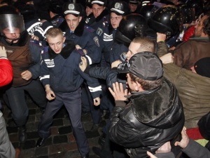 Нощ на сблъсъци в Киев