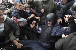 Над 250 полицаи пострадали в Киев