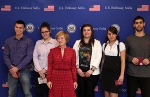 80 хил. български студенти на бригади в САЩ от 2000 г.