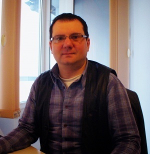 „Гордо знаме”…, на конци!