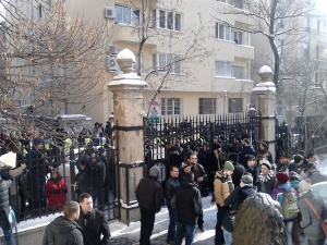 Окупаторите искат отсрочка