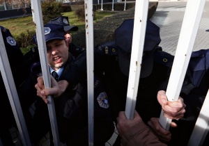 Арестуваха кмета на Косовска Митровица