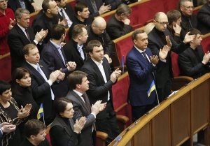 Украйна отмени законите срещу публичните демонстрации