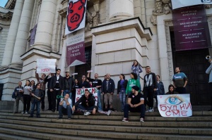 Окупацията доведе до разцепление на "Ранобудните"