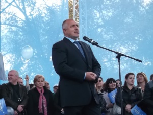 Борисов: ДПС купува цели села в Монтана