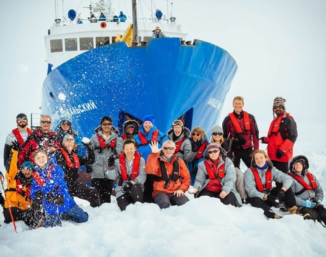 Спасяват блокираните учени в Антарктида