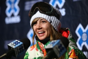 Родителите на сноубордистка продават крави, за да може тя да участва в Сочи