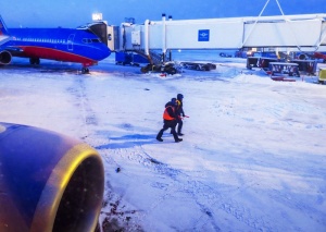 Снежни бури отмениха повече от 1200 полета в САЩ