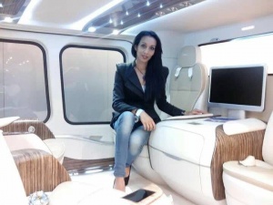 Мисис България краси партията на Оланд