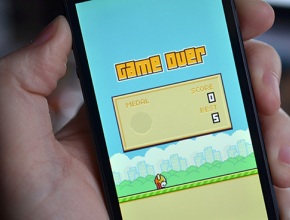Авторът на Flappy Bird свали играта от магазините за приложения
