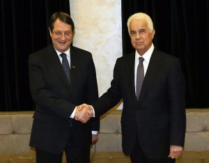 Започнаха преговорите за обединение на Кипър