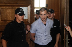 Съдът гледа делото срещу Енимехмедов